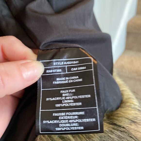 JACK by B.B. Dakota Faux Fur Vest Brown Black Tan Medium - Picture 6 of 6